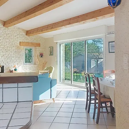 3 By Interhome